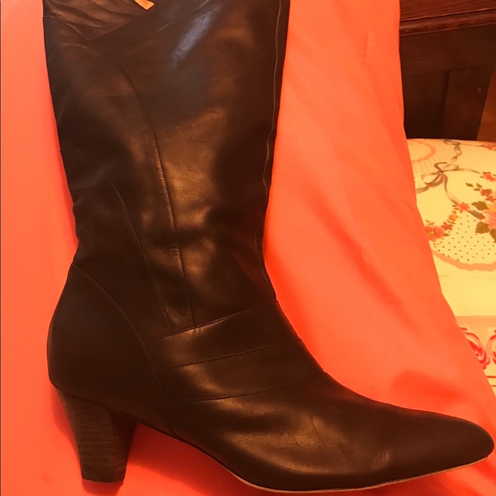 Seychelles Black leather boots